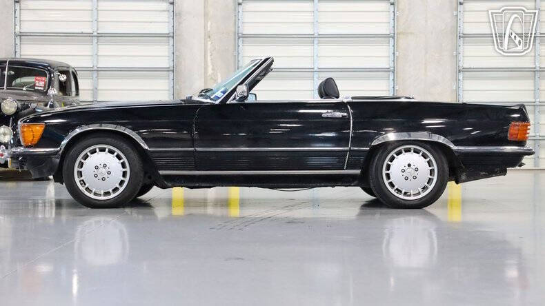 1984 Mercedes-Benz 500-Class