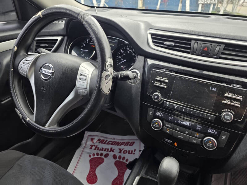 2016 Nissan Rogue SV