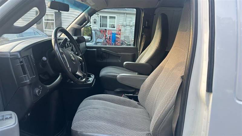 2017 Chevrolet Express 2500