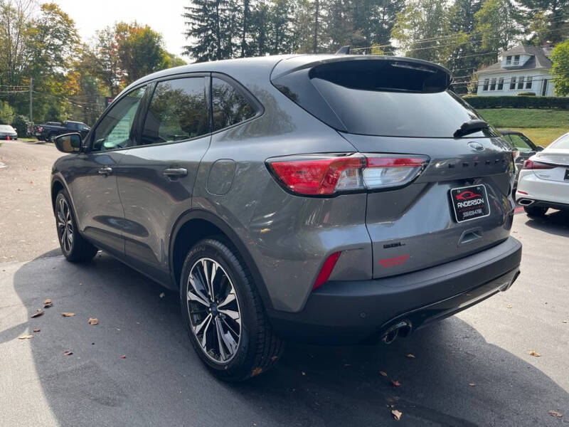 2022 Ford Escape SEL