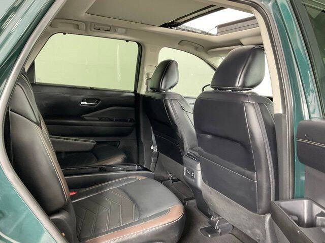 2023 Nissan Pathfinder Platinum