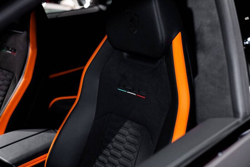 2022 Lamborghini Urus