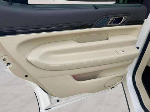 2013 Lincoln MKT EcoBoost