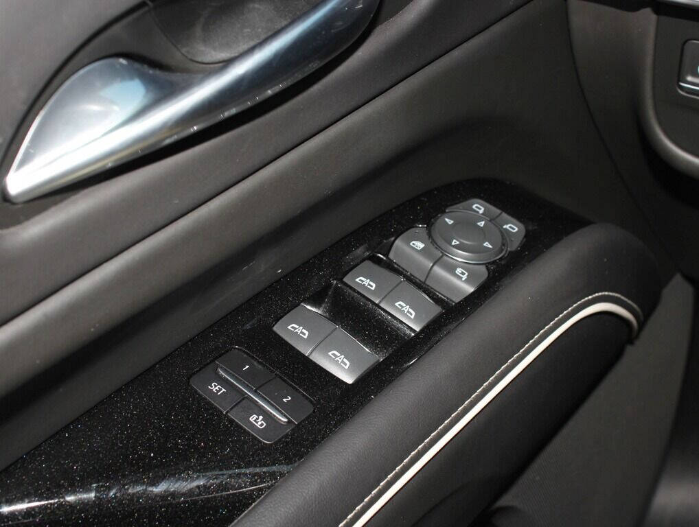 2022 CADILLAC Escalade SUV / Crossover - $105,995