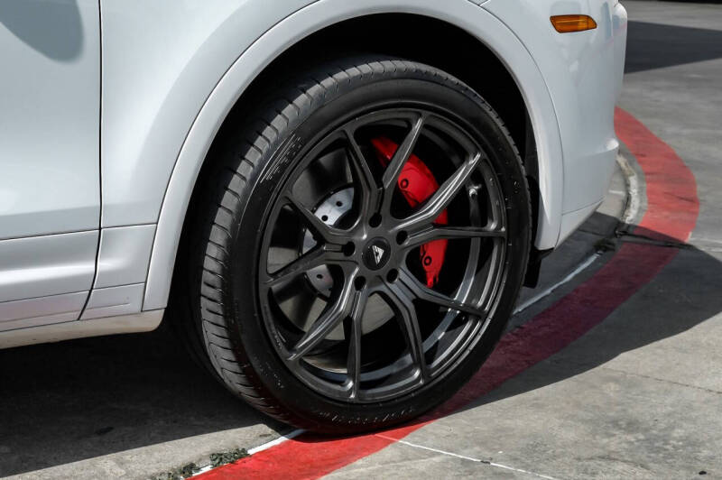2015 Porsche Cayenne Turbo