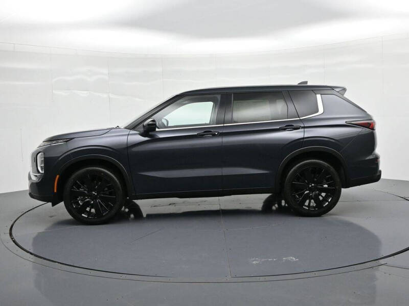 2026 Mitsubishi Outlander LE