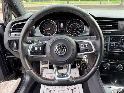 2016 Volkswagen Golf GTI SE