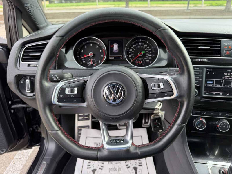 2016 Volkswagen Golf GTI SE