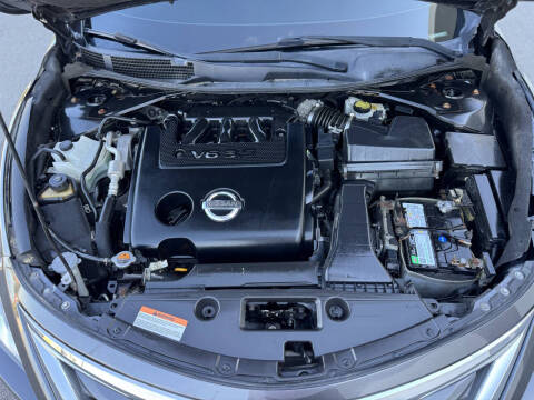 2013 Nissan Altima 3.5 SV