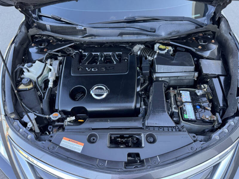 2013 Nissan Altima 3.5 SV