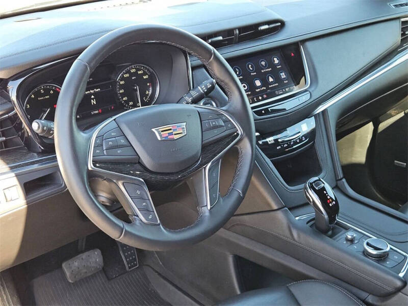 2022 Cadillac XT5 Premium Luxury