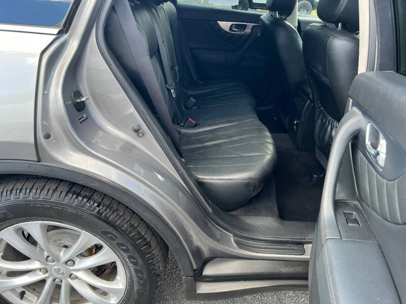2010 Infiniti FX35