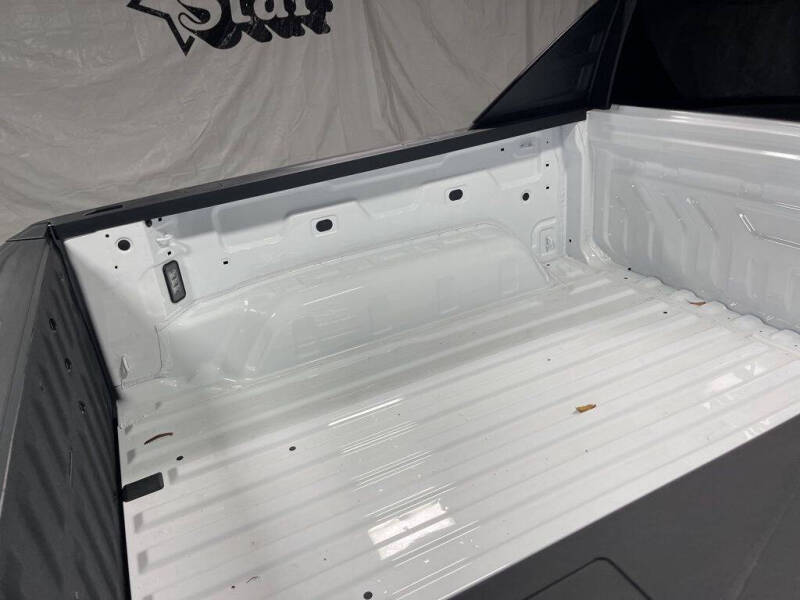 2025 Chevrolet Silverado EV LT