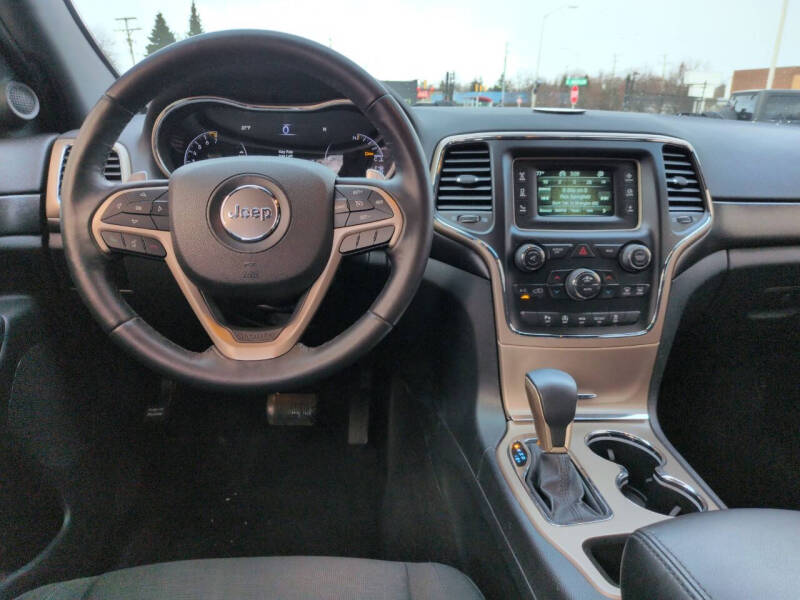 2017 Jeep Grand Cherokee Laredo