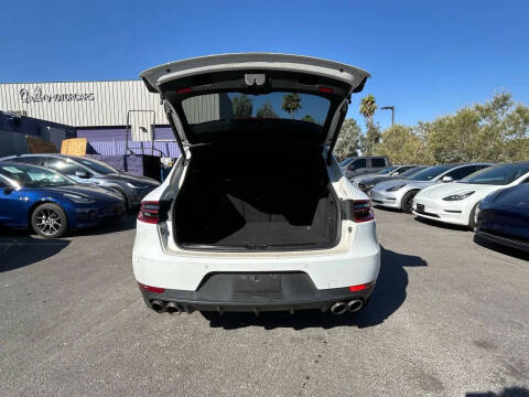 2015 Porsche Macan S