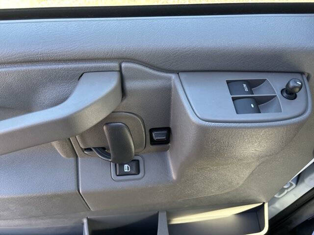 2025 Chevrolet Express 2500