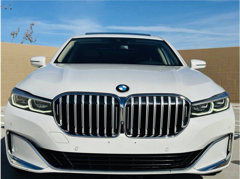 2020 BMW 7 Series 740i