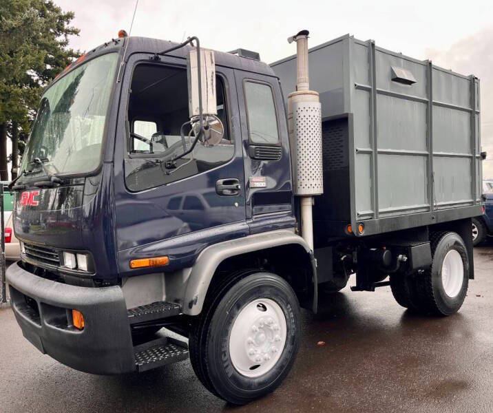 2002 GMC T7500