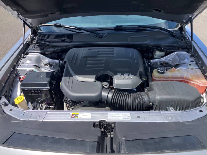 2013 Dodge Challenger SXT