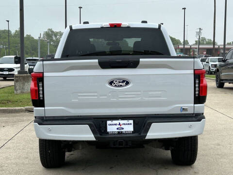 2025 Ford F-150 Lightning XLT