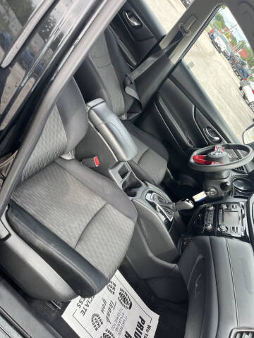 2017 Nissan Rogue S