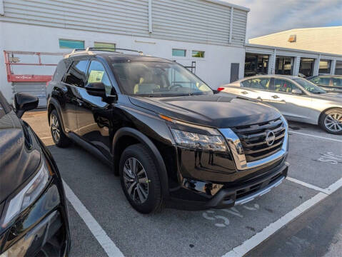 2025 Nissan Pathfinder SL