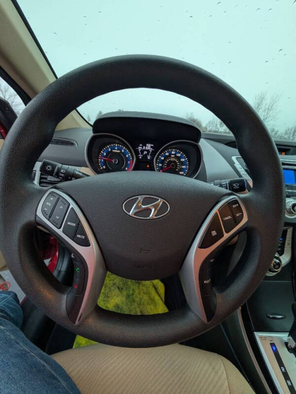 2012 Hyundai Elantra GLS