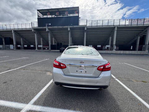 2017 Nissan Altima 2.5 SV