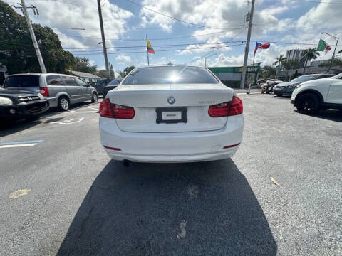 2015 BMW 3 Series 320i