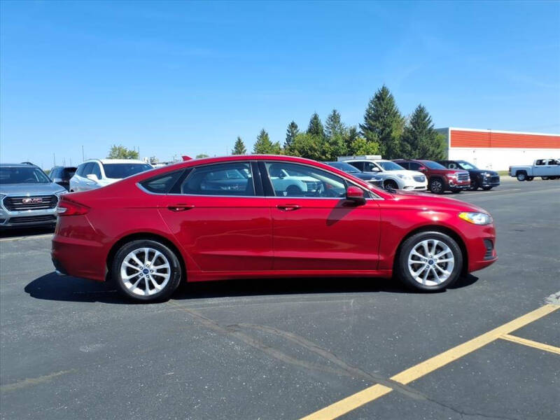 2020 Ford Fusion SE