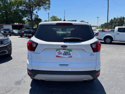 2019 Ford Escape SE