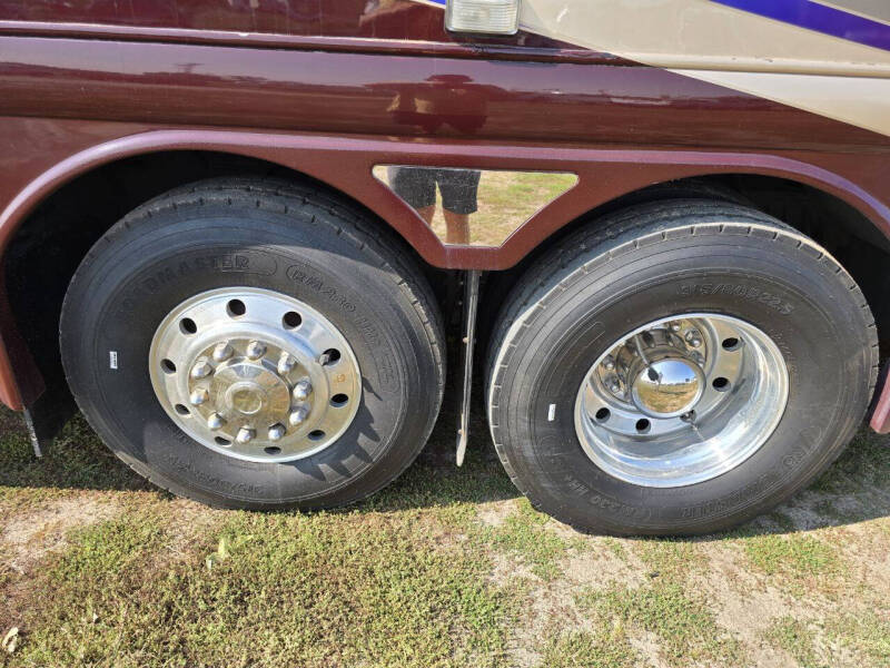 2004 Country Coach Magna