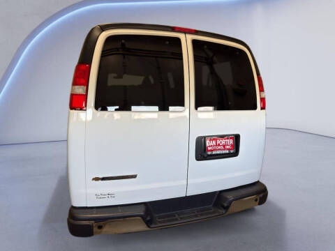 2025 Chevrolet Express LT 3500