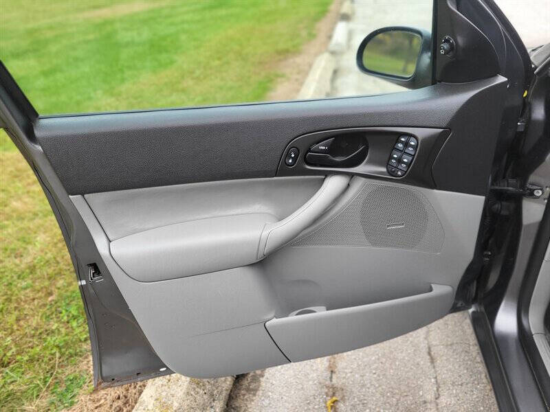 2007 Ford Focus ZX4 SE