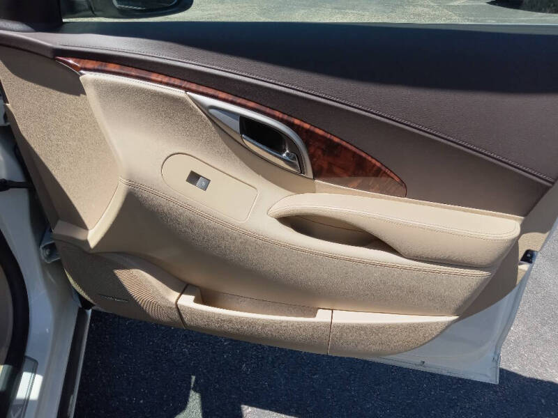 2012 Buick LaCrosse Premium 1
