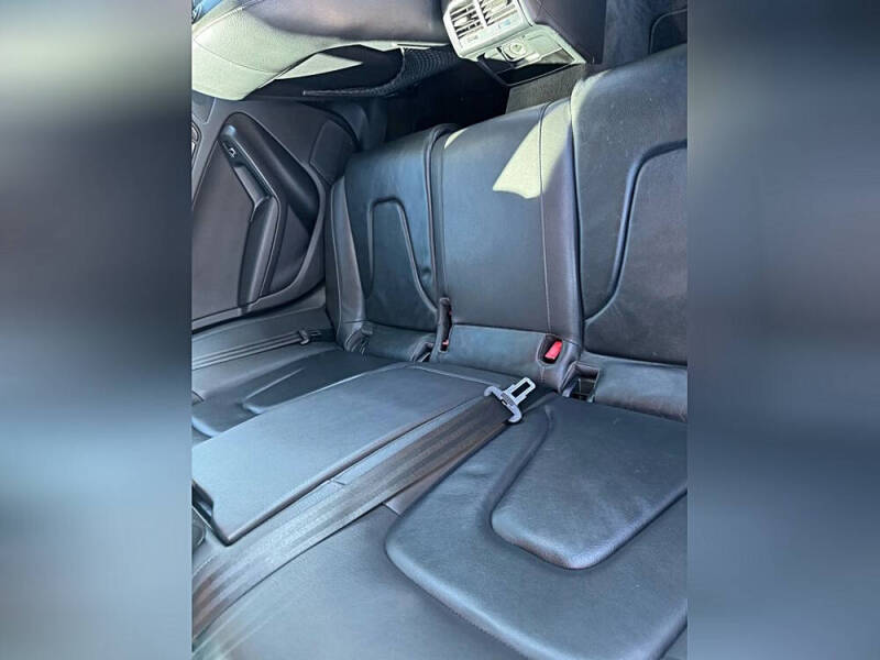 2016 Audi A4 2.0T quattro Premium