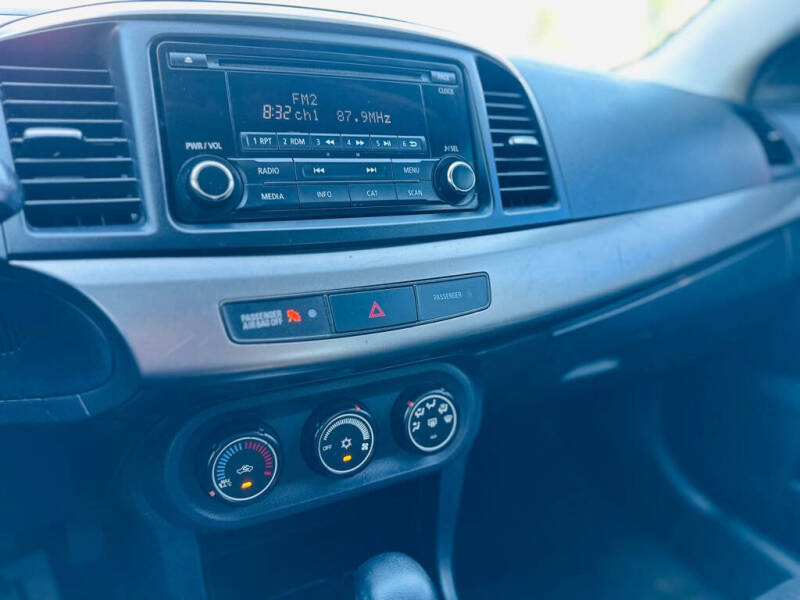 2015 Mitsubishi Lancer ES