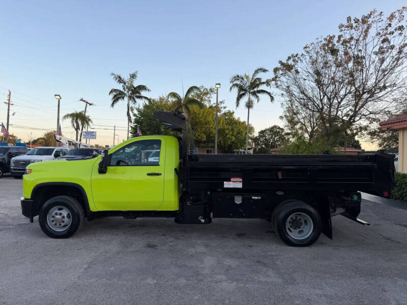 2022 Chevrolet Silverado 3500HD CC