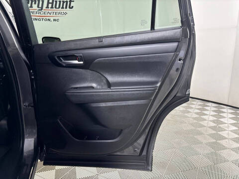 2024 Toyota Highlander Hybrid XLE