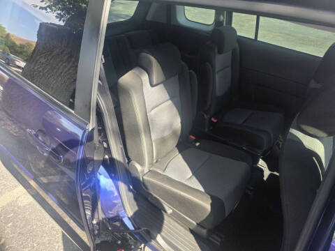 2006 Mazda MAZDA5