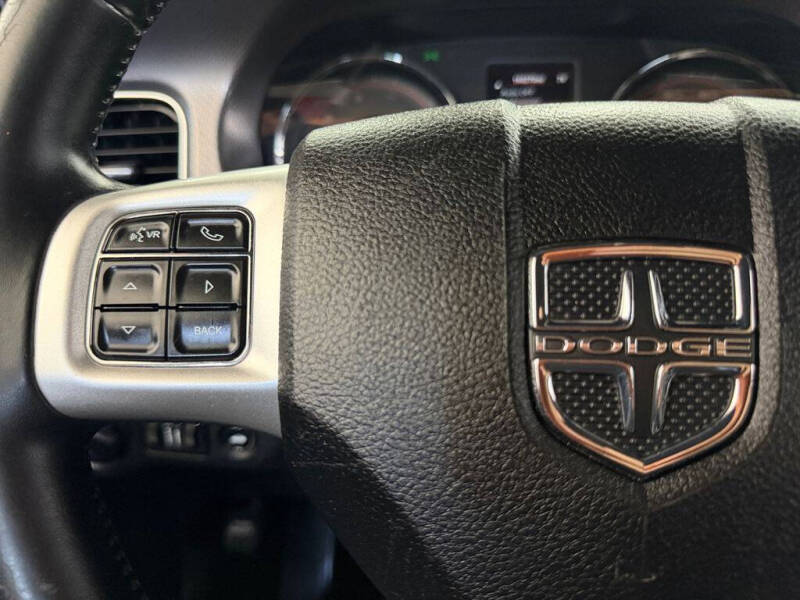2013 Dodge Charger SE