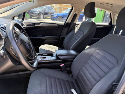 2013 Ford Fusion SE