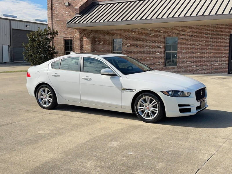 2018 Jaguar XE 25t Premium