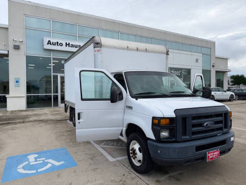 2017 Ford E-Series