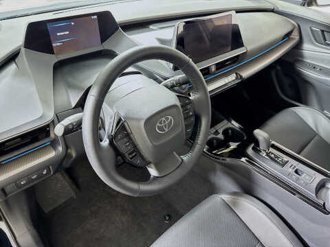 2025 Toyota Prius XLE