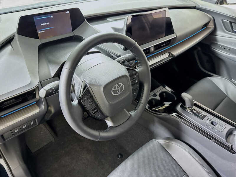 2025 Toyota Prius XLE