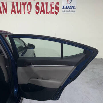 2019 Hyundai Elantra SE