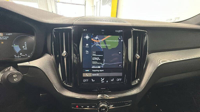 2019 Volvo XC60 T8 eAWD R-Design