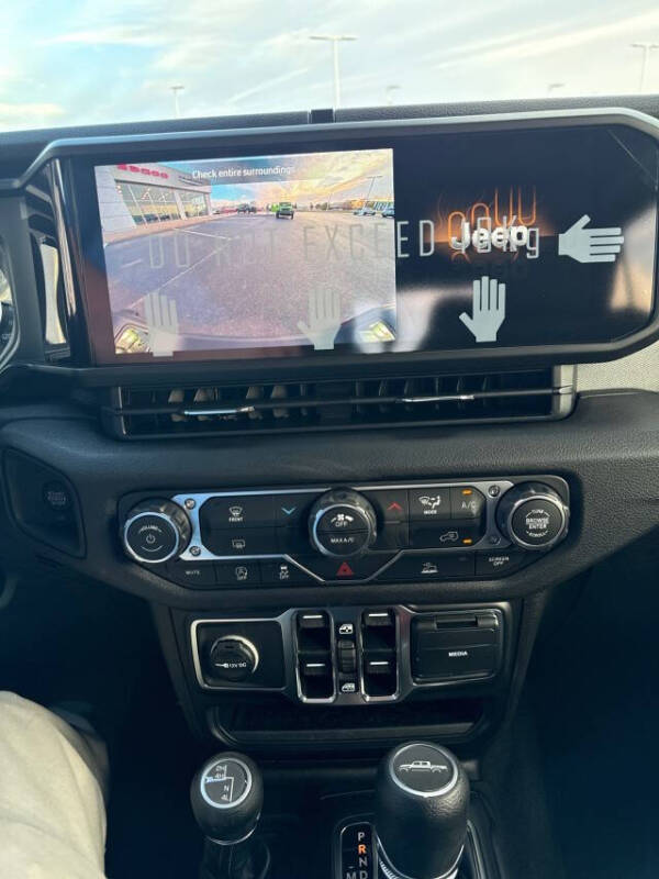 2026 Jeep Gladiator Sport S