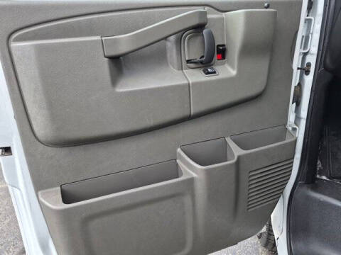 2024 Chevrolet Express LT 3500
